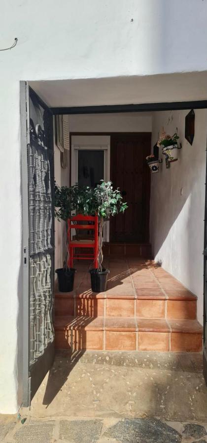 Cheerful One Bedroom Townhouse With Patio Árchez Exteriér fotografie