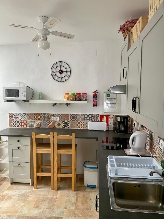 Cheerful One Bedroom Townhouse With Patio Árchez Exteriér fotografie